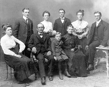 John and Annie Harry and children