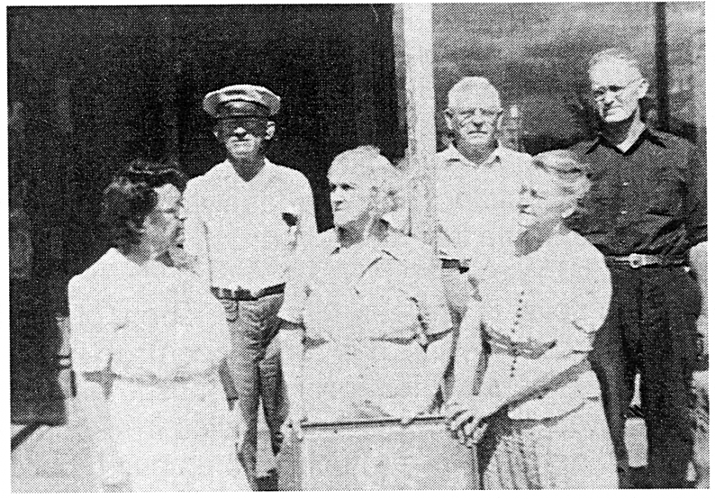 The children of John and Annie Harry in 1947